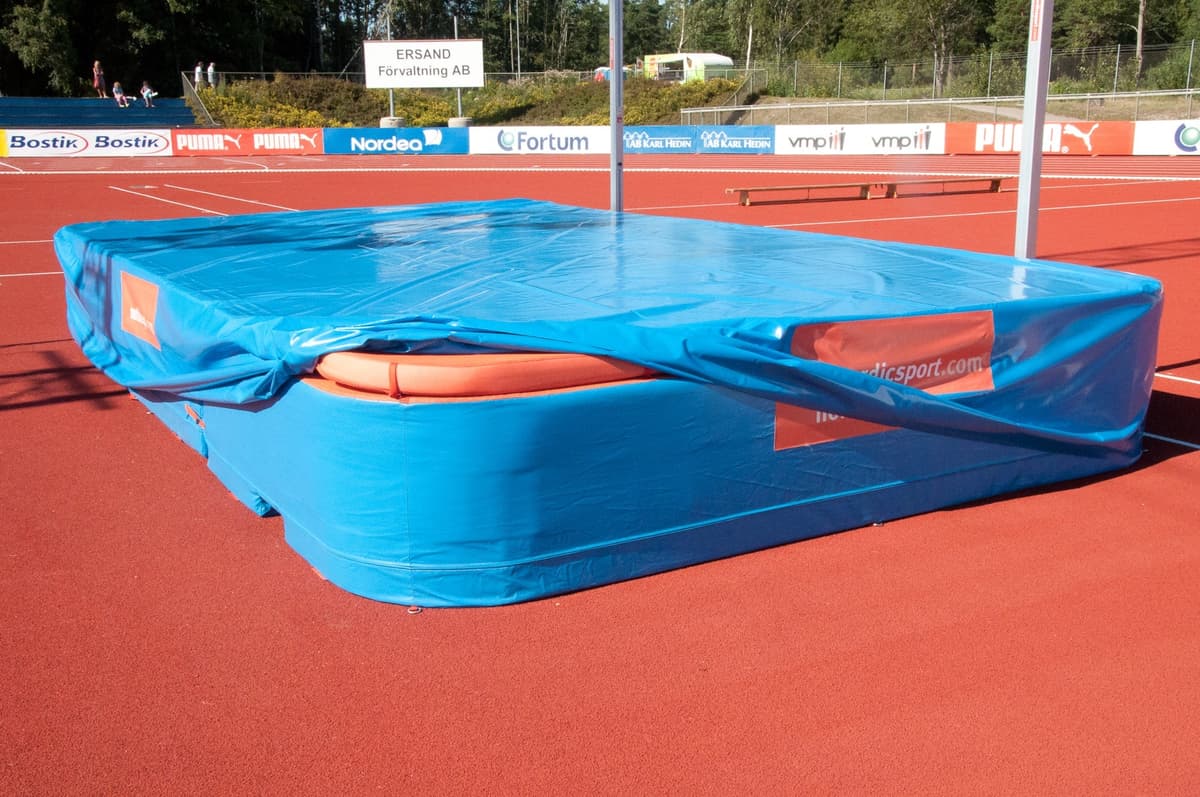 Weather Cover Nordic Pole Vault Pit Champion 2.0